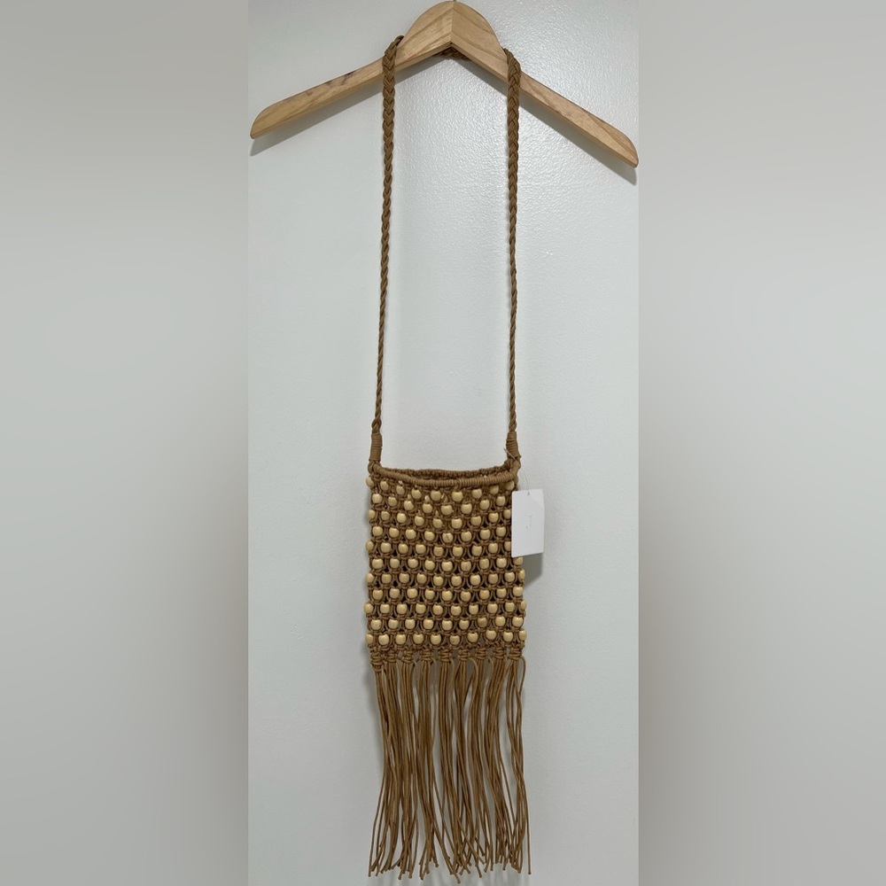 Macrame’ beaded crossbody bag